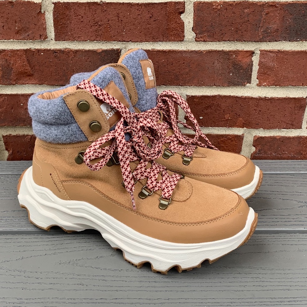 Sorel Kinetic Breakthru Conquest Waterproof Boots